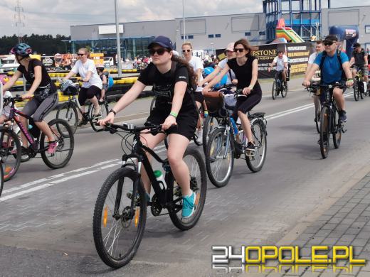 Ruszył 9. Charytatywny Rajd Rowerowy. Blisko 700 osób na starcie! 