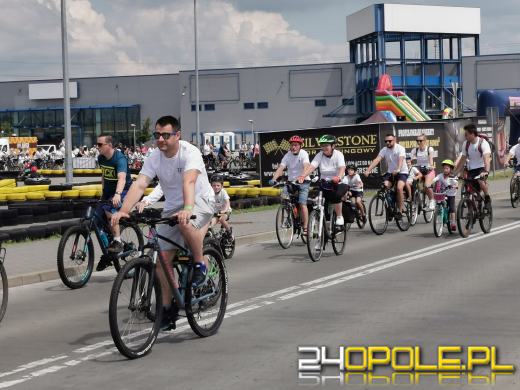 Ruszył 9. Charytatywny Rajd Rowerowy. Blisko 700 osób na starcie! 