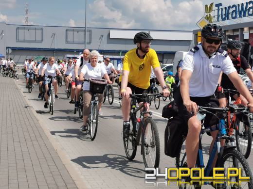 Ruszył 9. Charytatywny Rajd Rowerowy. Blisko 700 osób na starcie! 