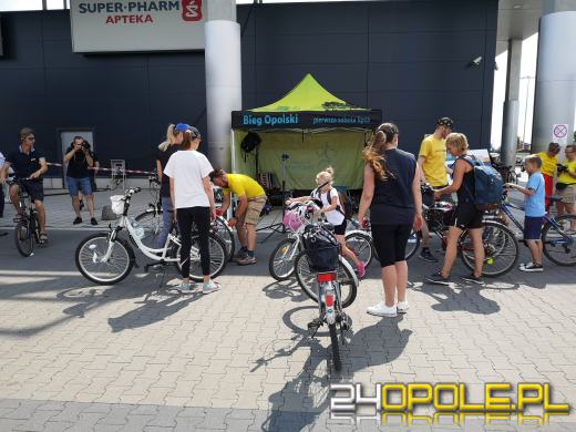 Ruszył 9. Charytatywny Rajd Rowerowy. Blisko 700 osób na starcie! 