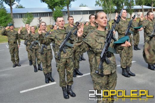 74 elewów złożyło przysięgę w 10 Brygadzie Logistycznej w Opolu