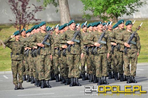 74 elewów złożyło przysięgę w 10 Brygadzie Logistycznej w Opolu