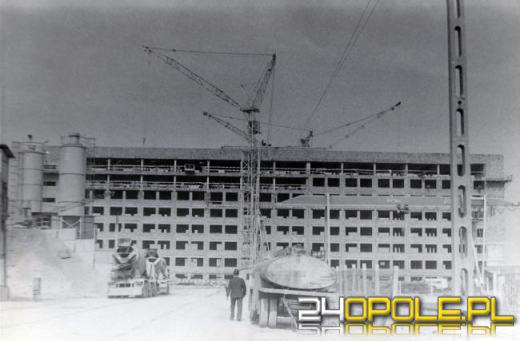 Uniwersytecki Szpital Kliniczny w Opolu świętuję 30-lecie - zobacz archiwalne zdjęcia 