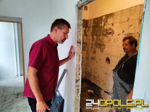 Korzystając z nieobecności uczniów remontowany jest internat w Tułowicach