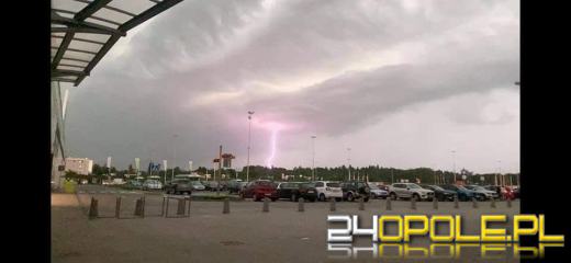 Burze na Opolszczyźnie. Strażacy co chwila wyjeżdżają do interwencji
