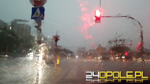 Burze na Opolszczyźnie. Strażacy co chwila wyjeżdżają do interwencji