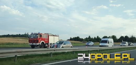 Pożar autobusu na A4. Ewakuowano 43 pasażerów, w tym 34 dzieci