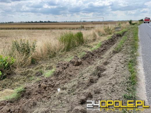 Ciężarówka przewróciła się na jezdnię. Droga Wojewódzka nr 401 zablokowana