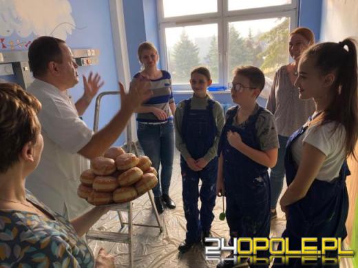 W ciągu roku hospitalizowanych jest na nim ok. 2 tys. pacjentów, pomaga najmłodszym od 65 lat