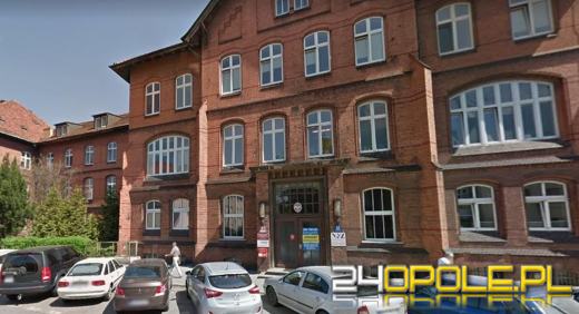 Antyszczepionkowcy pomylili wydarzenia. Zaatakowali matki karmiące