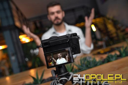 Wypłaty za promowanie szczepień w sieci. Gwiazdy się tłumaczą