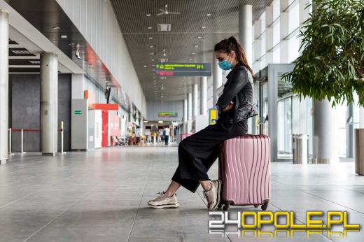 Odwołany lot lub wycieczka - jak odzyskać pieniądze? Poznaj swoje prawa