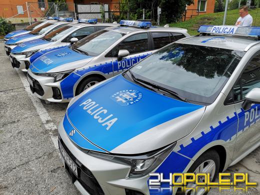 Nowe hybrydowe radiowozy w garnizonie opolskim