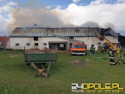 19 zastępów straży walczyło z pożarem stodoły w powiecie kluczborskim