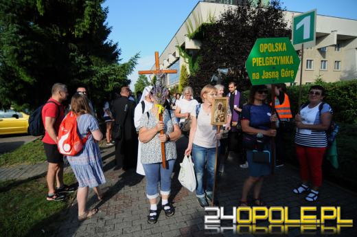 Pielgrzymi z Opola wyruszyli na Jasną Górę