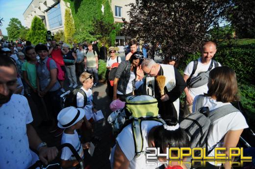 Pielgrzymi z Opola wyruszyli na Jasną Górę