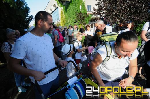 Pielgrzymi z Opola wyruszyli na Jasną Górę