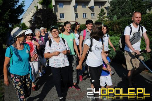 Pielgrzymi z Opola wyruszyli na Jasną Górę