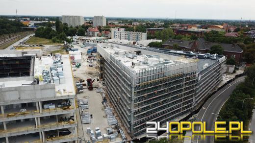 Centrum Usług Publicznych "rośnie" zgodnie z planem. Nie ma opóźnień