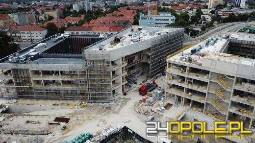 Centrum Usług Publicznych "rośnie" zgodnie z planem. Nie ma opóźnień