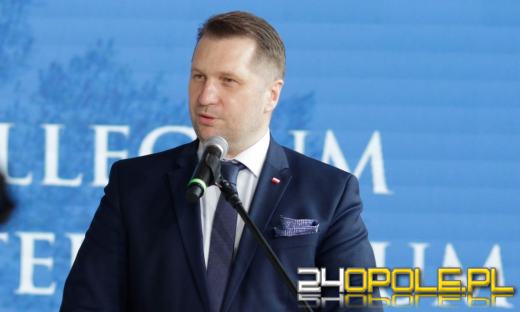 Cenzurka dla Czarnka na początek roku szkolnego. Polacy ocenili ministra