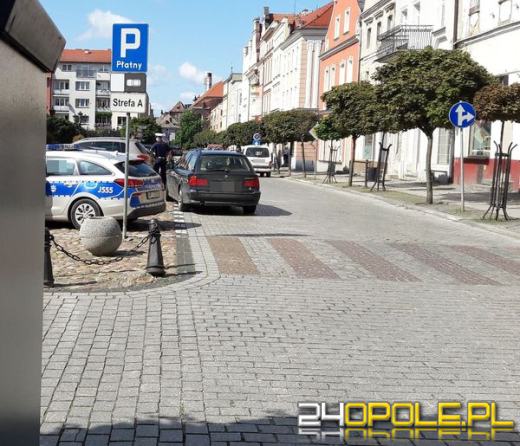 Namysłów: 21-letni kierowca potrącił 70-latkę