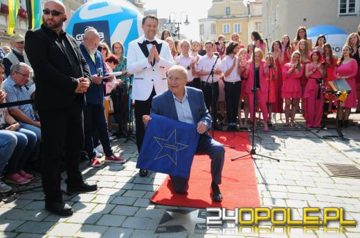 Cztery kolejne gwiazdy odsłonięto w opolskiej Alei Gwiazd