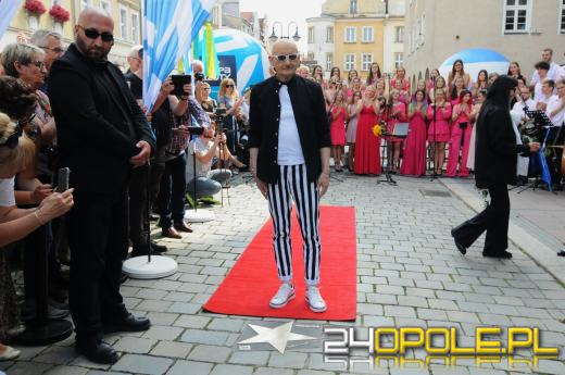 Cztery kolejne gwiazdy odsłonięto w opolskiej Alei Gwiazd