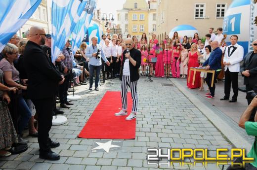 Cztery kolejne gwiazdy odsłonięto w opolskiej Alei Gwiazd
