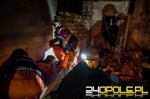 Strażacy ćwiczyli w starym browarze w Brzegu