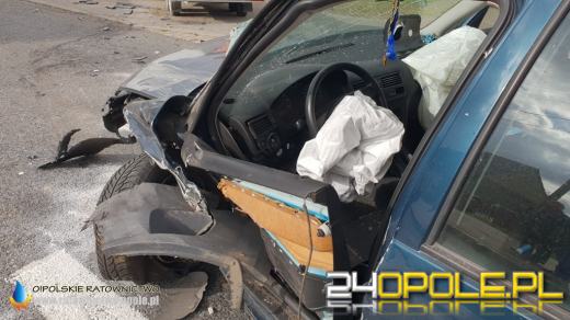 Kobieta podróżująca z niemowlakiem zasnęła za kierownicą. Zderzyła się z busem