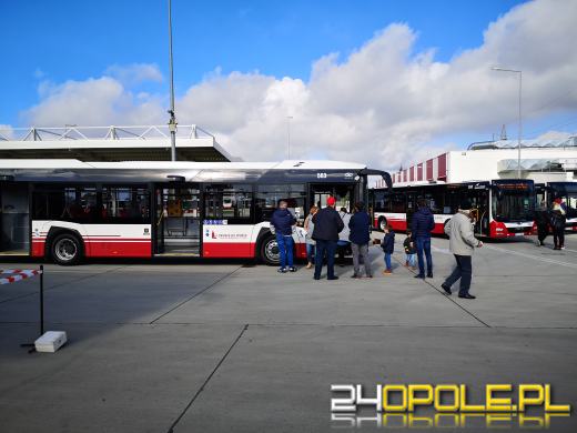 Trwa dzień otwarty w zajezdni Miejskiego Zakładu Komunikacyjnego