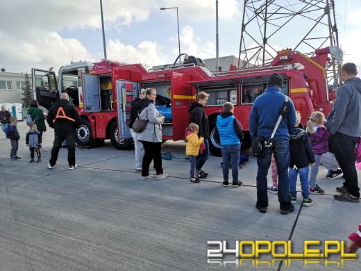Trwa dzień otwarty w zajezdni Miejskiego Zakładu Komunikacyjnego