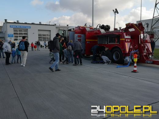 Trwa dzień otwarty w zajezdni Miejskiego Zakładu Komunikacyjnego