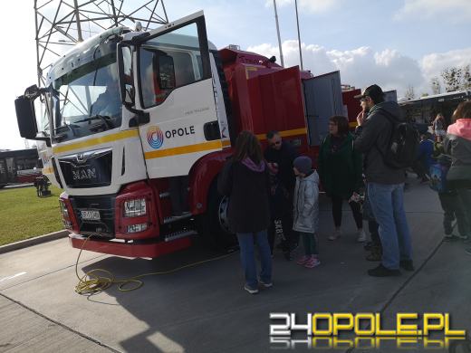 Trwa dzień otwarty w zajezdni Miejskiego Zakładu Komunikacyjnego