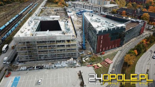 Będzie "nowym ratuszem" Opola - trwa budowa