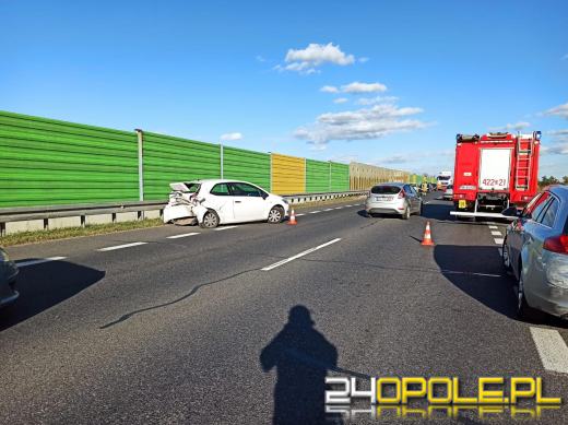 Wypadek na obwodnicy Kędzierzyna-Koźla. Zderzyły się trzy pojazdy