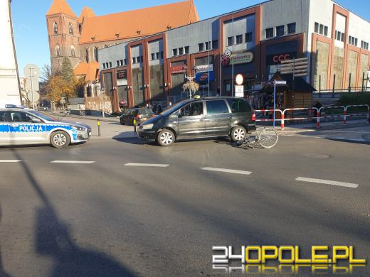 Potrącenie rowerzysty w Brzegu. Poszkodowany trafił do szpitala