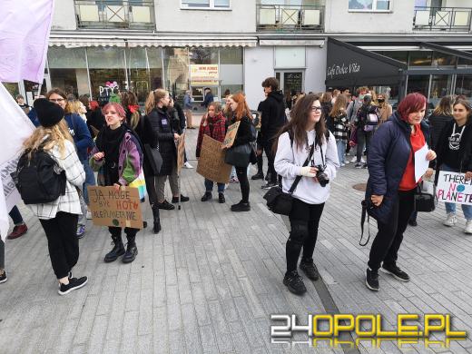 Ulicami miasta przeszedł marsz w obronie klimatu