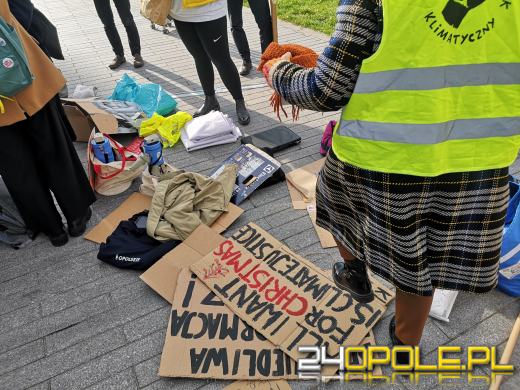 Ulicami miasta przeszedł marsz w obronie klimatu