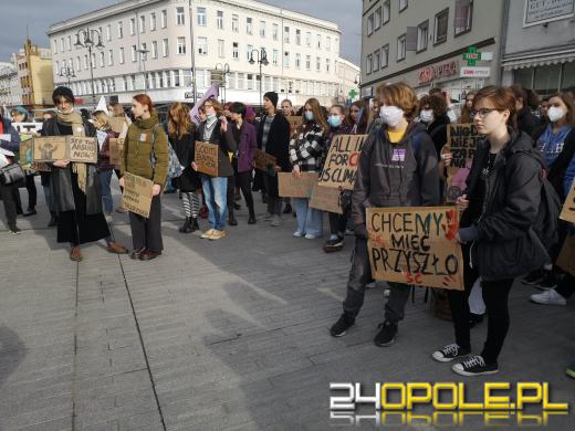 Ulicami miasta przeszedł marsz w obronie klimatu