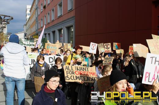 Ulicami miasta przeszedł marsz w obronie klimatu