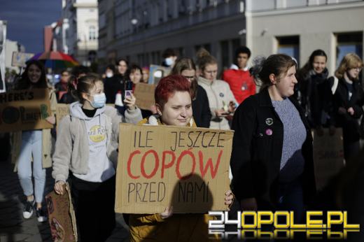 Ulicami miasta przeszedł marsz w obronie klimatu