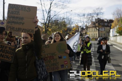 Ulicami miasta przeszedł marsz w obronie klimatu