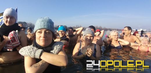 Kolejny sezon na morsowanie oficjalnie rozpoczęły Morsy Opole