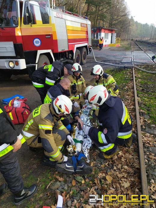Samochód wjechał pod cysternę kolejową. Ćwiczenia w Sławięcicach