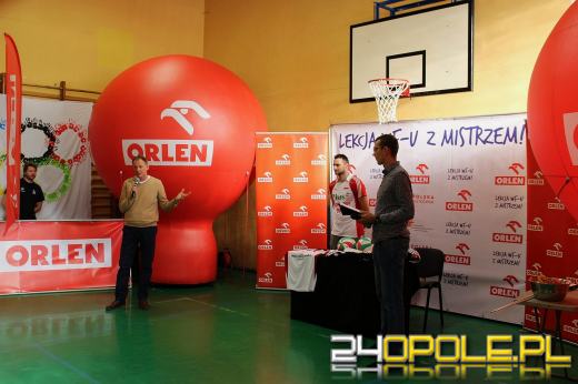 Uczniowie "Dużej Dwójki" trenowali z mistrzem