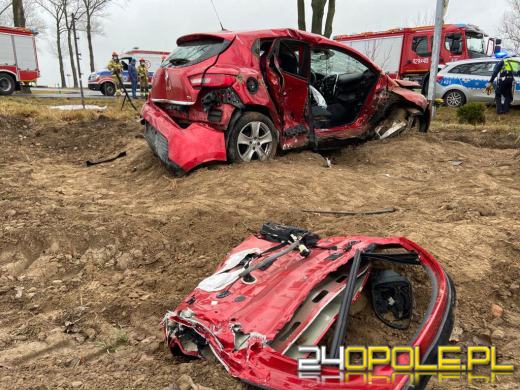 Zderzenie pojazdów w powiecie kędzierzyńsko-kozielskim. Trzy osoby trafiły do szpitala