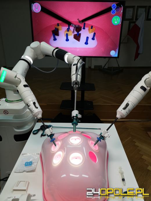 USK stara się o pozyskanie robota chirurgicznego