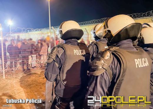 Policjanci zapobiegli eskalacji buntu w ośrodku dla imigrantów